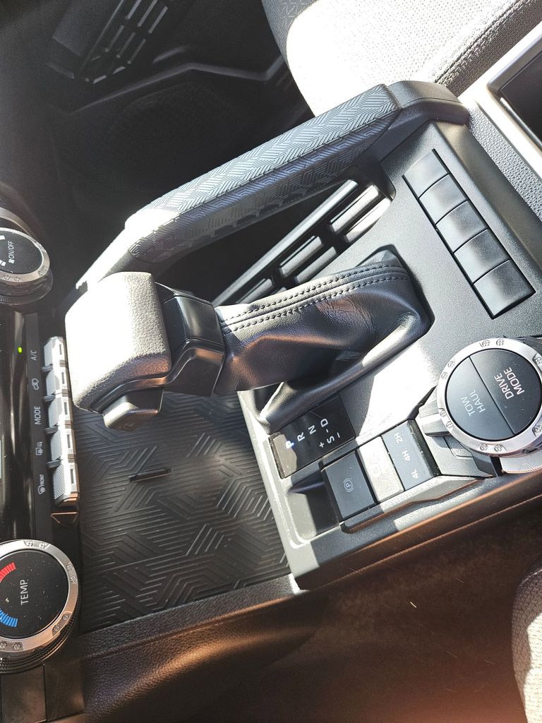 Thumbnail: 2025 Toyota 4Runner - 28