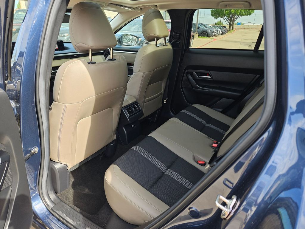 Thumbnail: 2025 Mazda CX-50 - 28