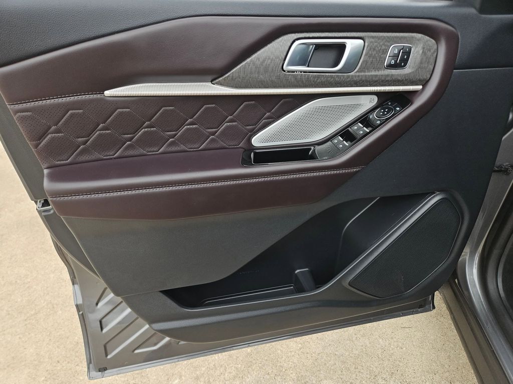 Thumbnail: 2025 Ford Explorer - 14