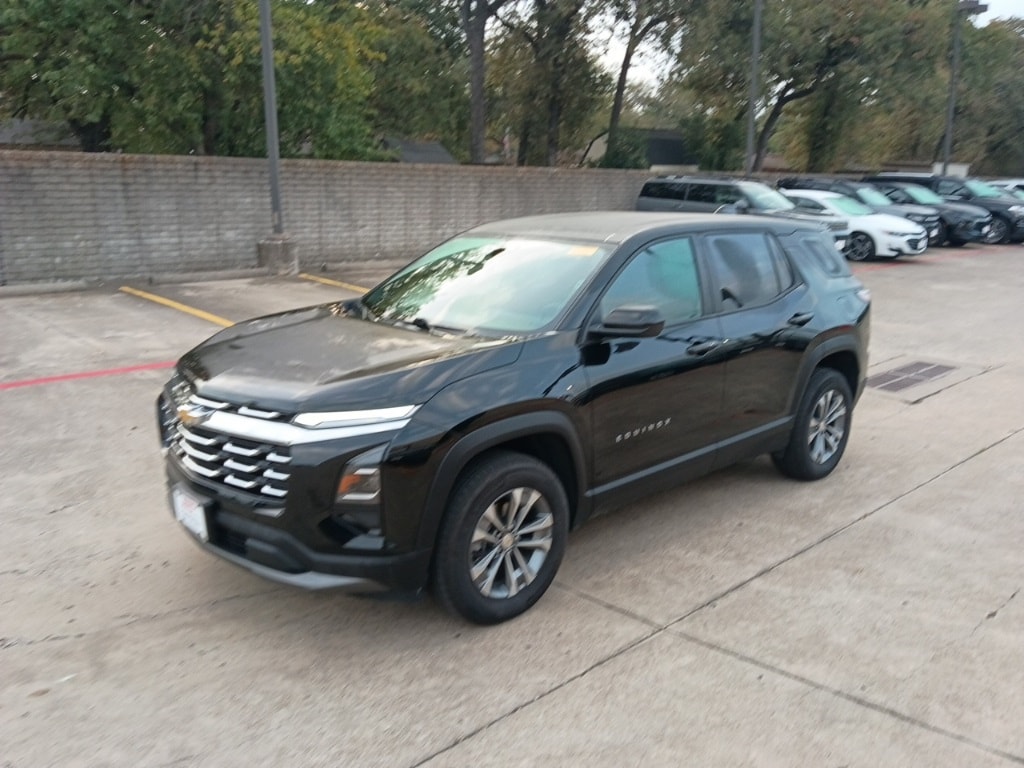 2025 Chevrolet Equinox LT's photo