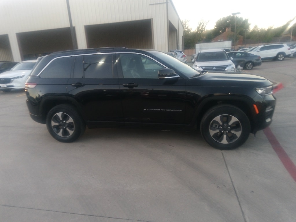 Thumbnail: 2024 Jeep Grand Cherokee - 7