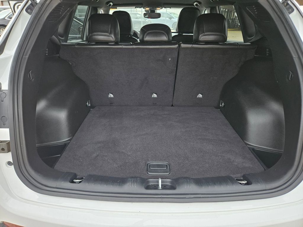 Thumbnail: 2025 Jeep Compass - 24