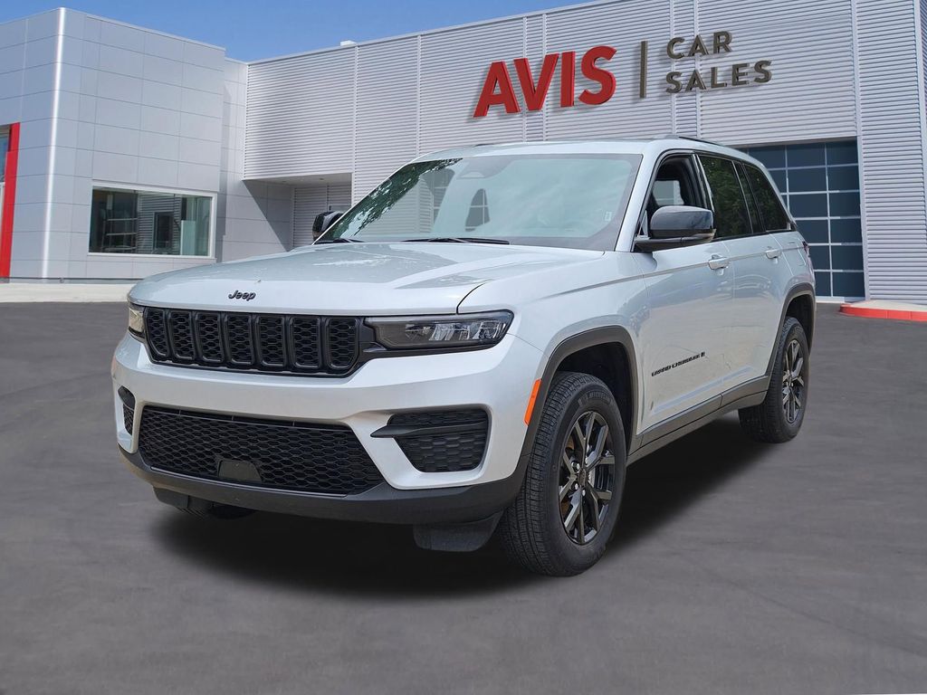 Thumbnail: 2025 Jeep Grand Cherokee - 1