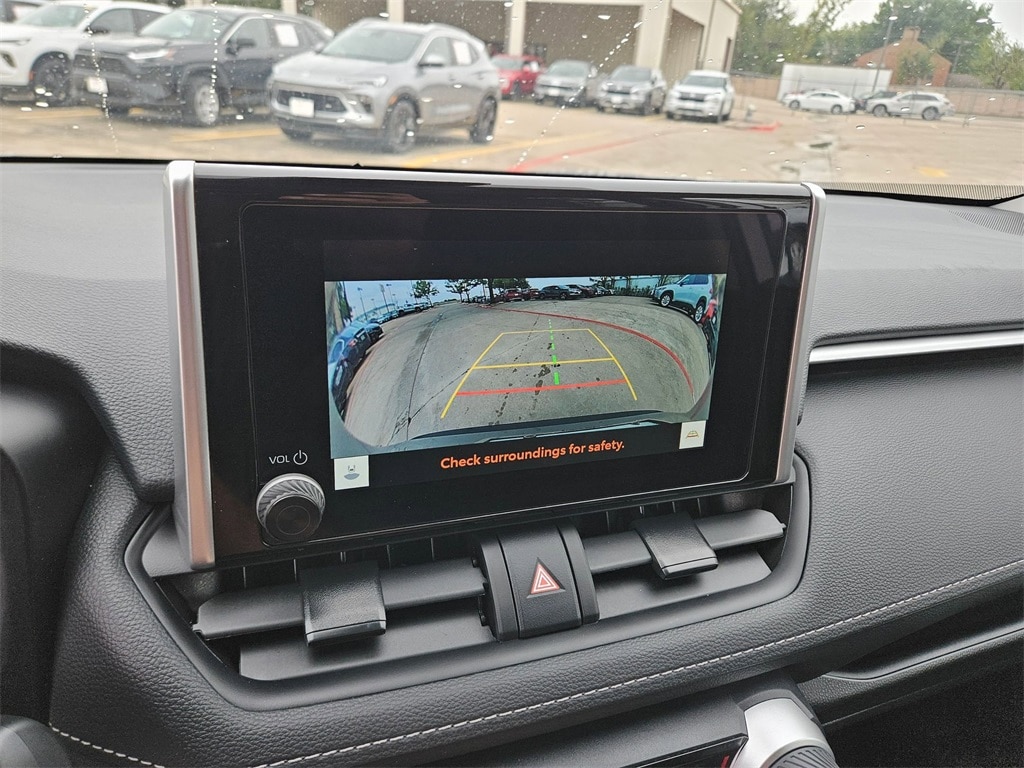 Thumbnail: 2025 Toyota RAV4 - 22