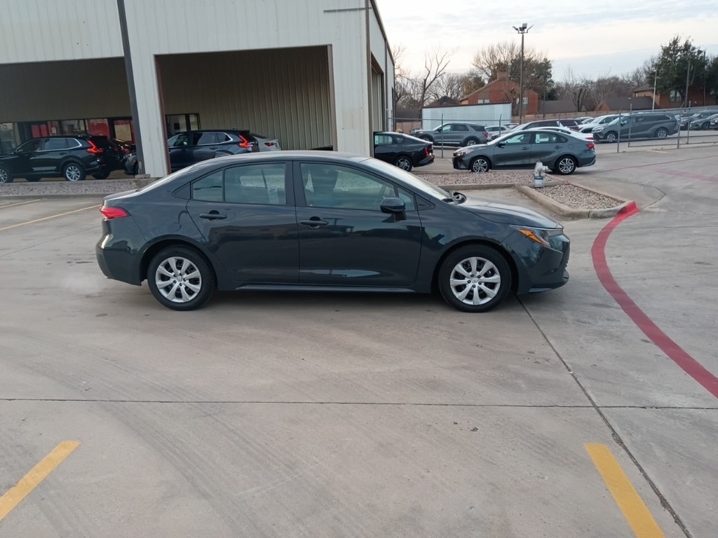 Thumbnail: 2025 Toyota Corolla - 5