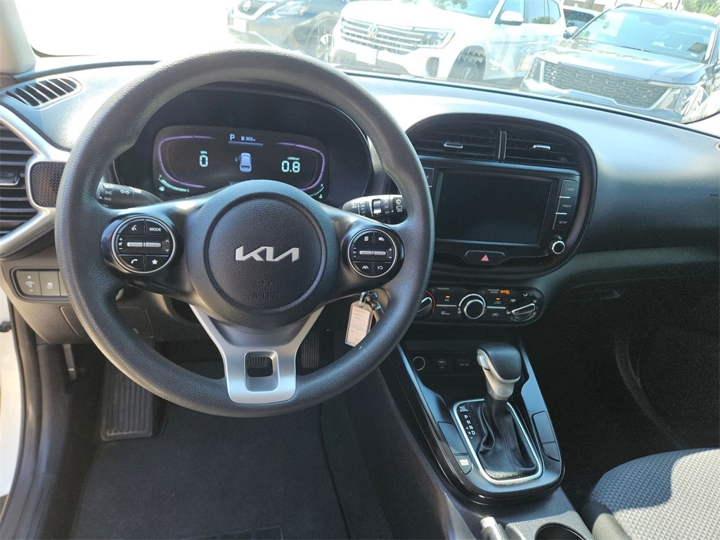 Thumbnail: 2023 Kia Soul - 16