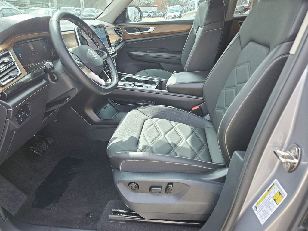 Thumbnail: 2025 Volkswagen Atlas - 11