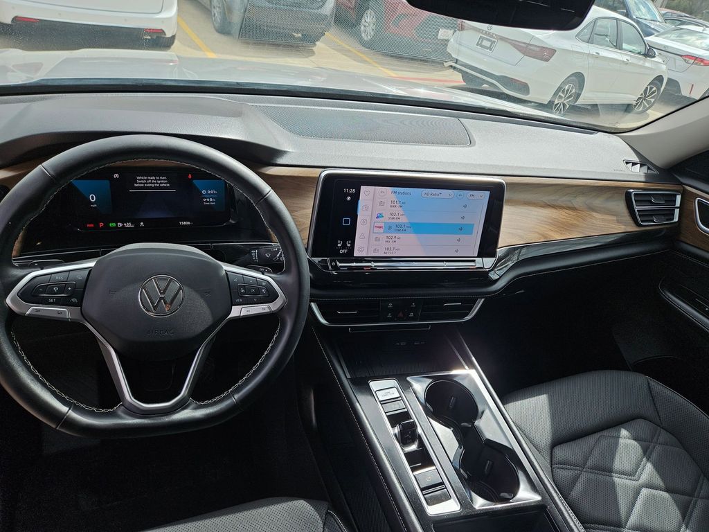 Thumbnail: 2025 Volkswagen Atlas - 16