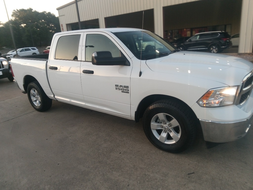 Thumbnail: 2023 RAM 1500 Classic - 8