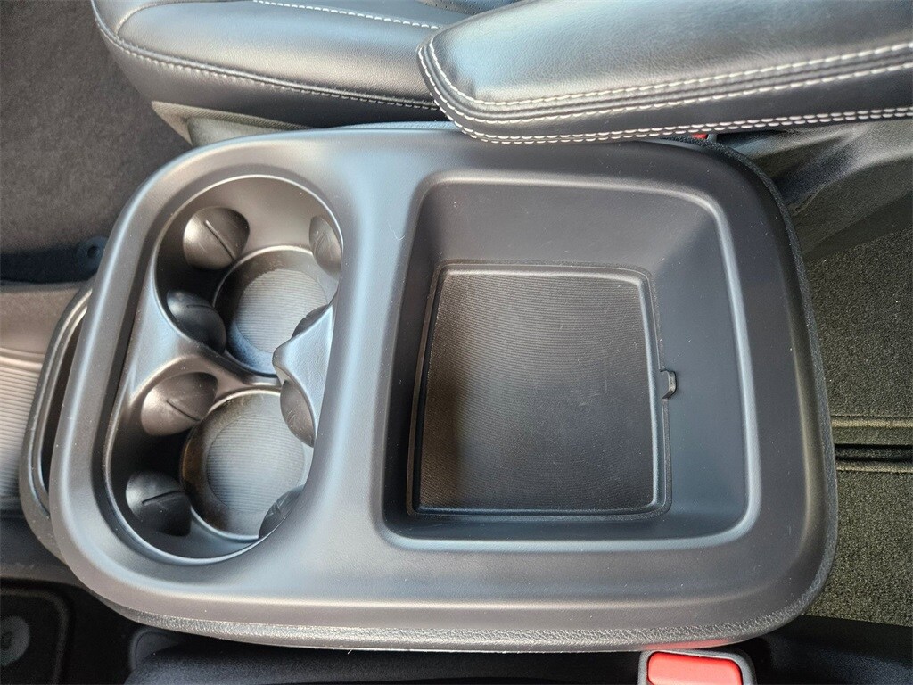 Thumbnail: 2025 Chrysler Pacifica - 25