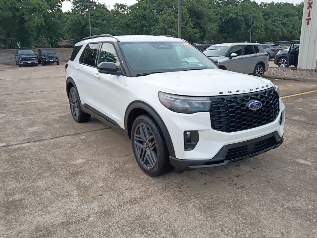 Thumbnail: 2025 Ford Explorer - 6