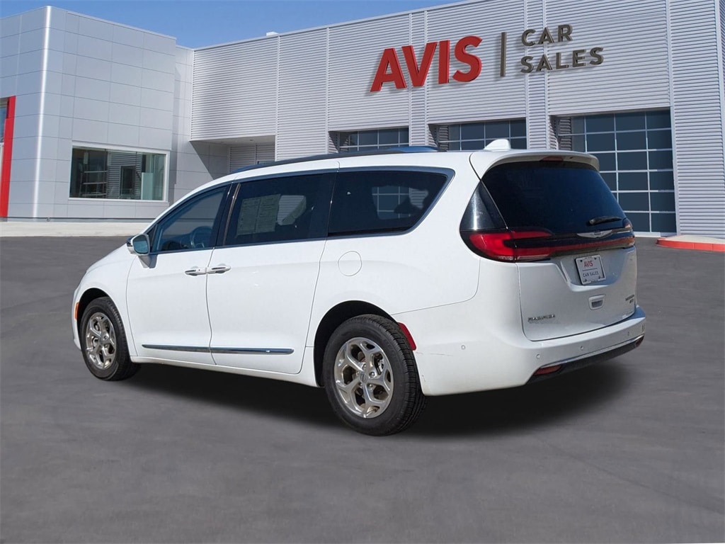 Thumbnail: 2021 Chrysler Pacifica - 9