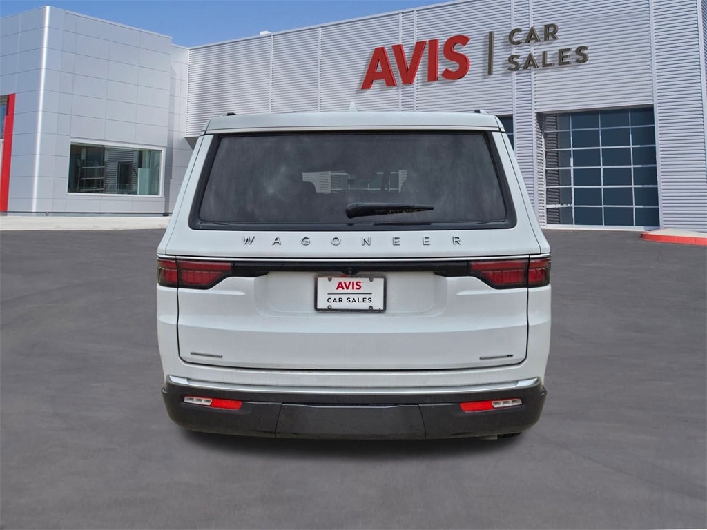 Thumbnail: 2022 Jeep Wagoneer - 7