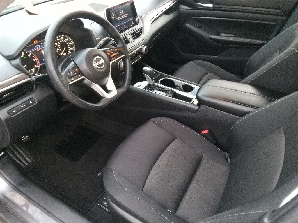 Thumbnail: 2024 Nissan Altima - 9