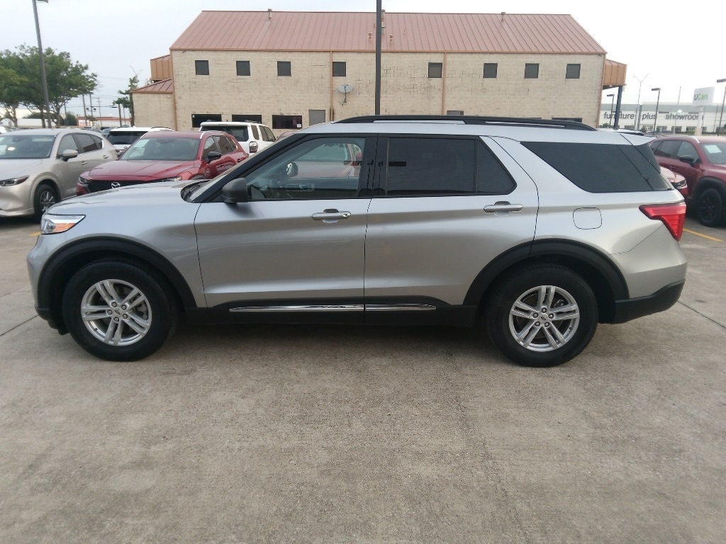 Thumbnail: 2024 Ford Explorer - 8