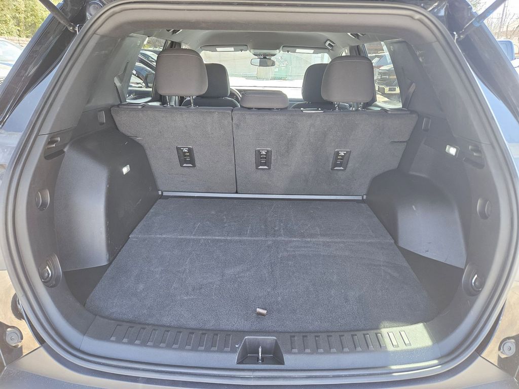 Thumbnail: 2025 GMC Terrain - 23