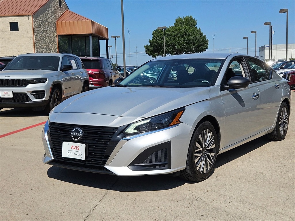 Thumbnail: 2024 Nissan Altima - 1