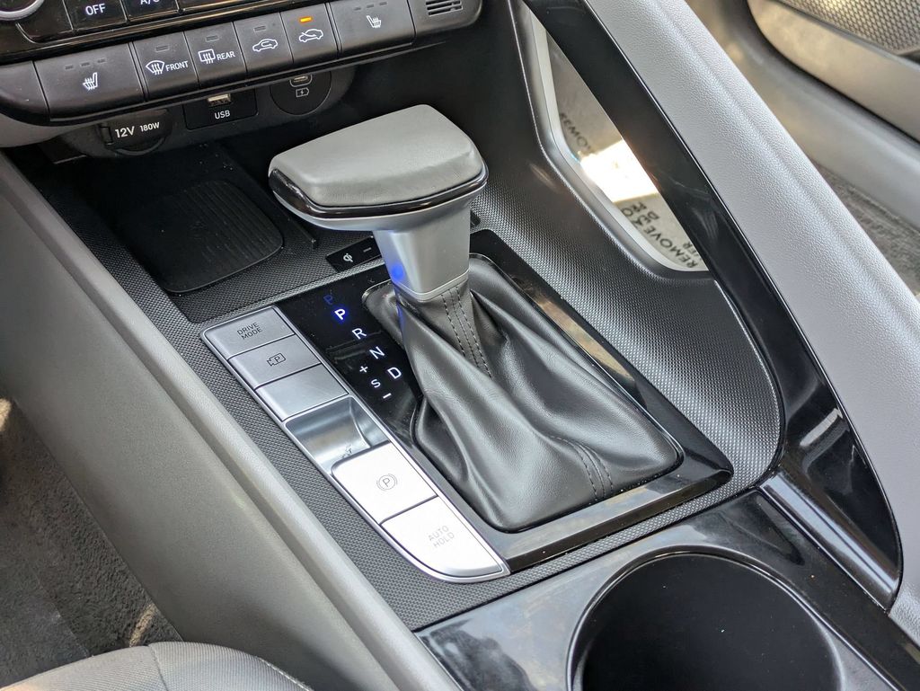 Thumbnail: 2025 Hyundai Elantra - 18