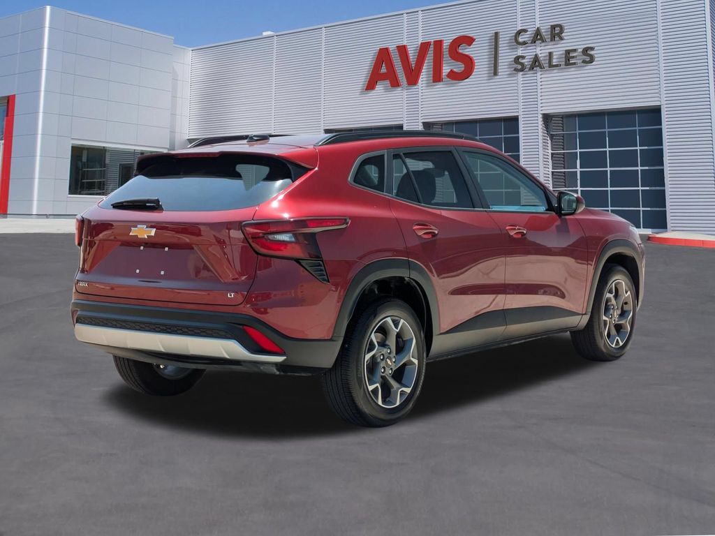 Thumbnail: 2025 Chevrolet Trax - 6