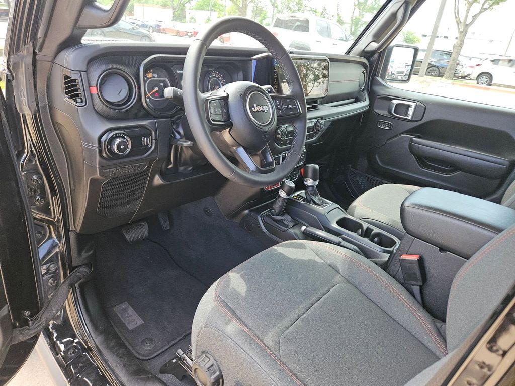 Thumbnail: 2025 Jeep Wrangler - 13