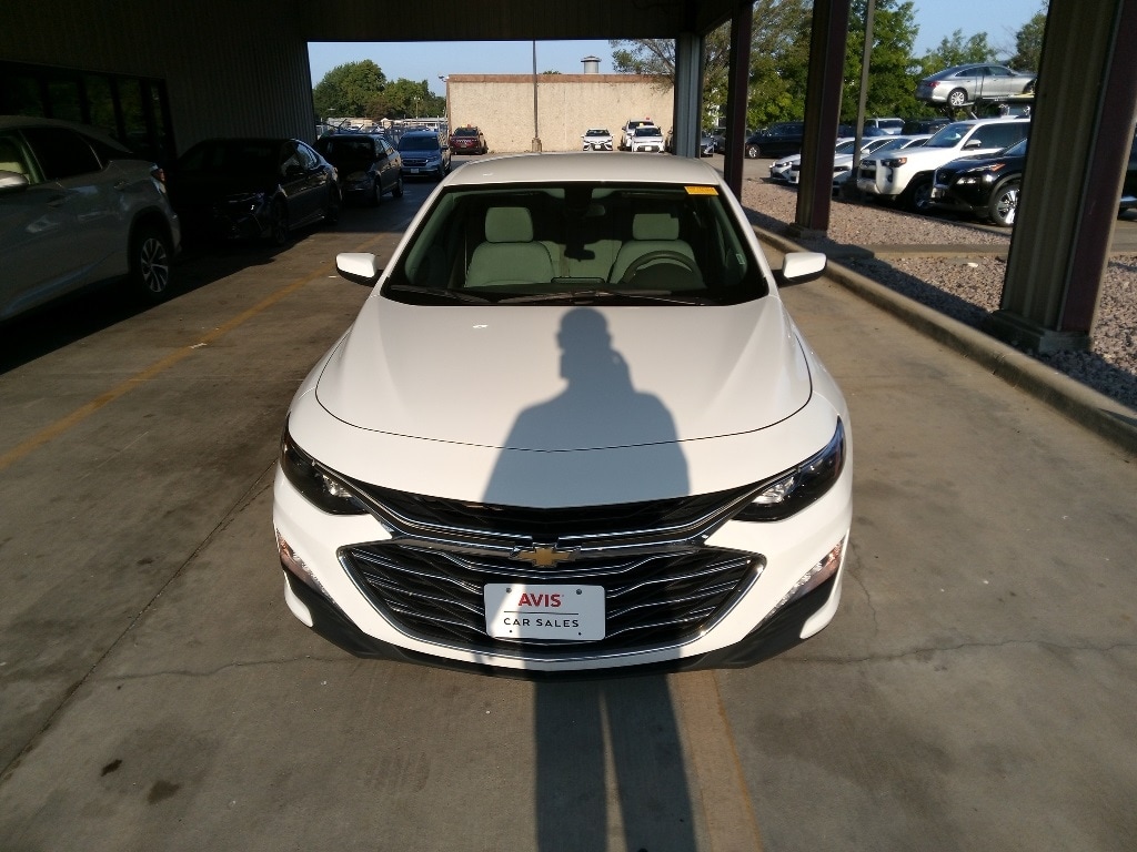 Used 2022 Chevrolet Malibu For Sale at AVIS Car Sales VIN