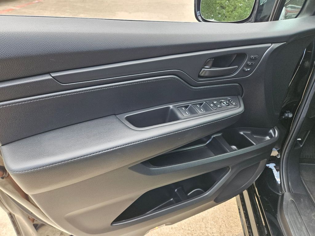 Thumbnail: 2025 Honda Odyssey - 14