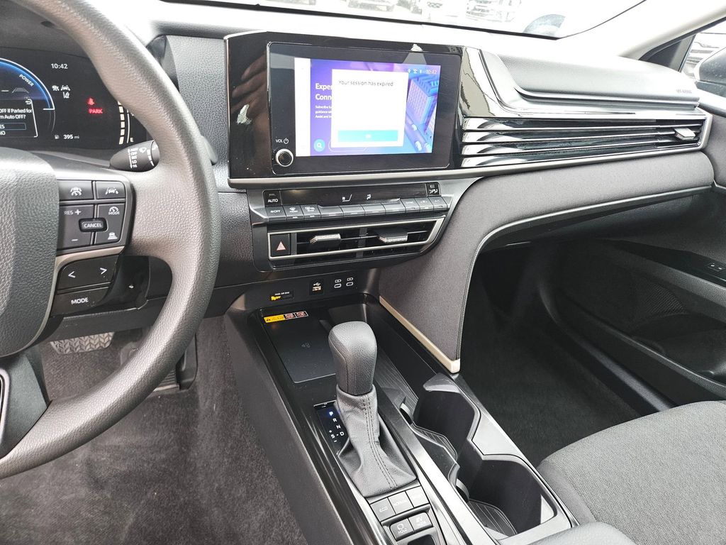 Thumbnail: 2025 Toyota Camry - 20