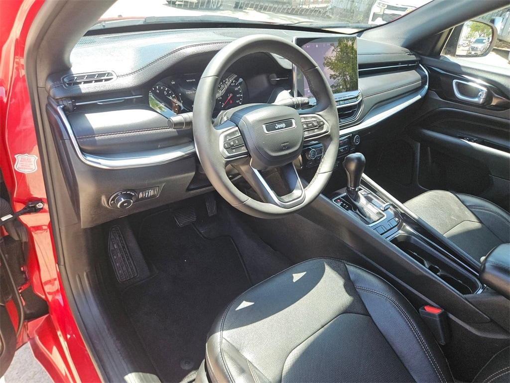 Thumbnail: 2023 Jeep Compass - 13