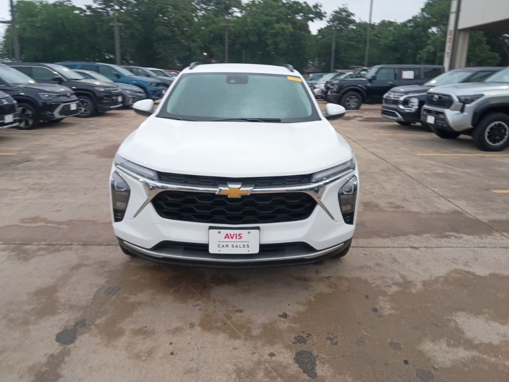 Thumbnail: 2025 Chevrolet Trax - 5