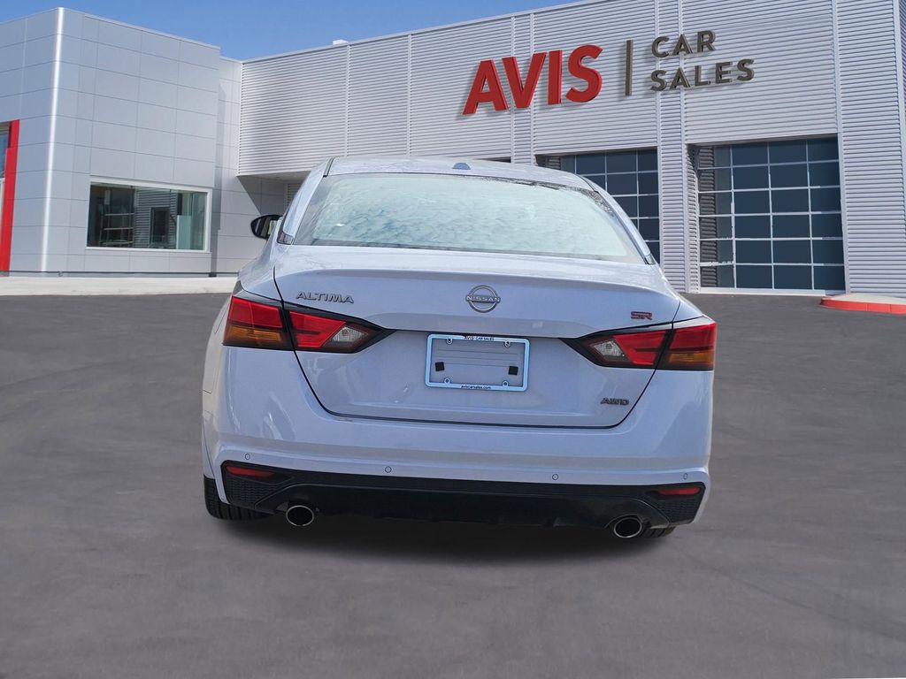 Thumbnail: 2025 Nissan Altima - 5