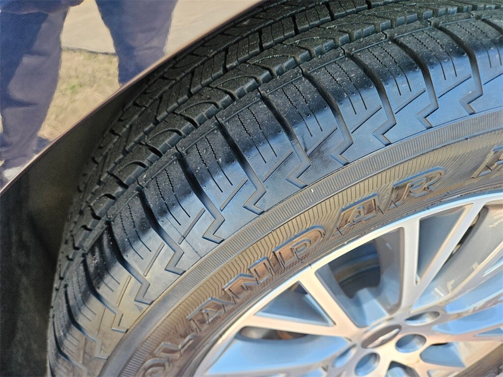 Thumbnail: 2024 Genesis GV80 - 29