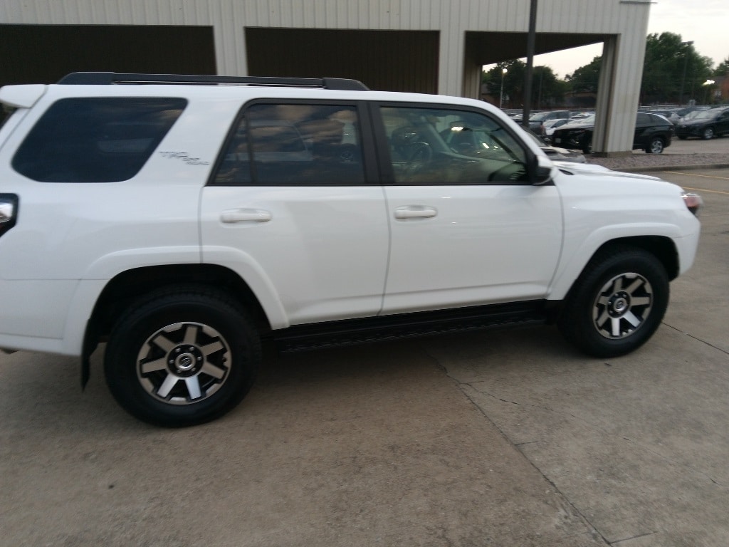 Thumbnail: 2024 Toyota 4Runner - 7