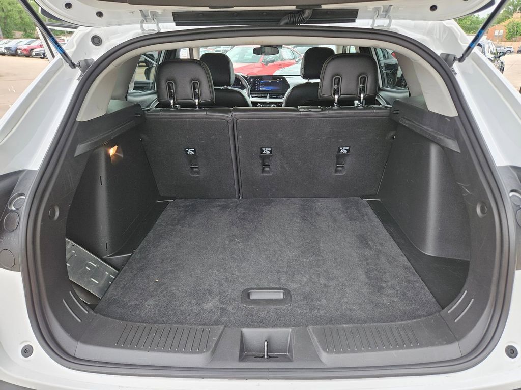 Thumbnail: 2025 Chevrolet Trax - 24