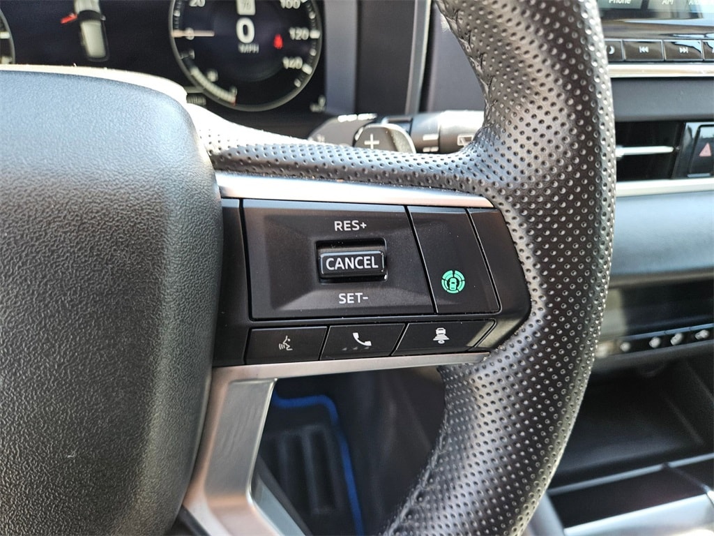 Thumbnail: 2023 Mitsubishi Outlander - 21