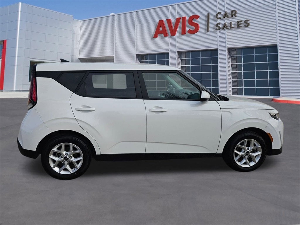 Thumbnail: 2024 Kia Soul - 7