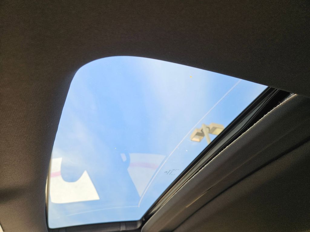 Thumbnail: 2025 Honda Odyssey - 23