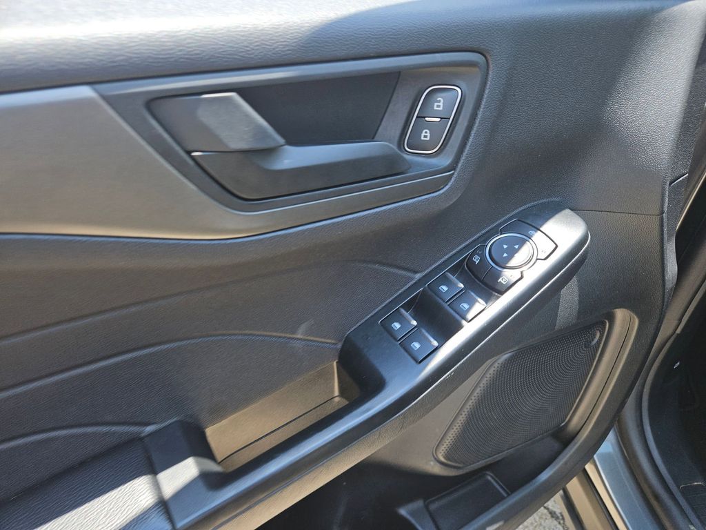 Thumbnail: 2025 Ford Escape - 13