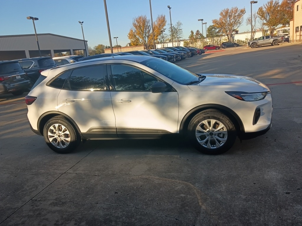 Thumbnail: 2025 Ford Escape - 7