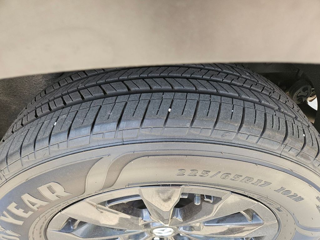 Thumbnail: 2025 Mazda CX-50 - 26