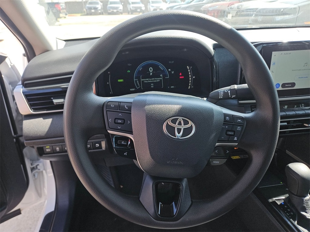 Thumbnail: 2025 Toyota Camry - 18