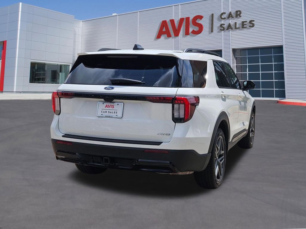 Thumbnail: 2025 Ford Explorer - 6