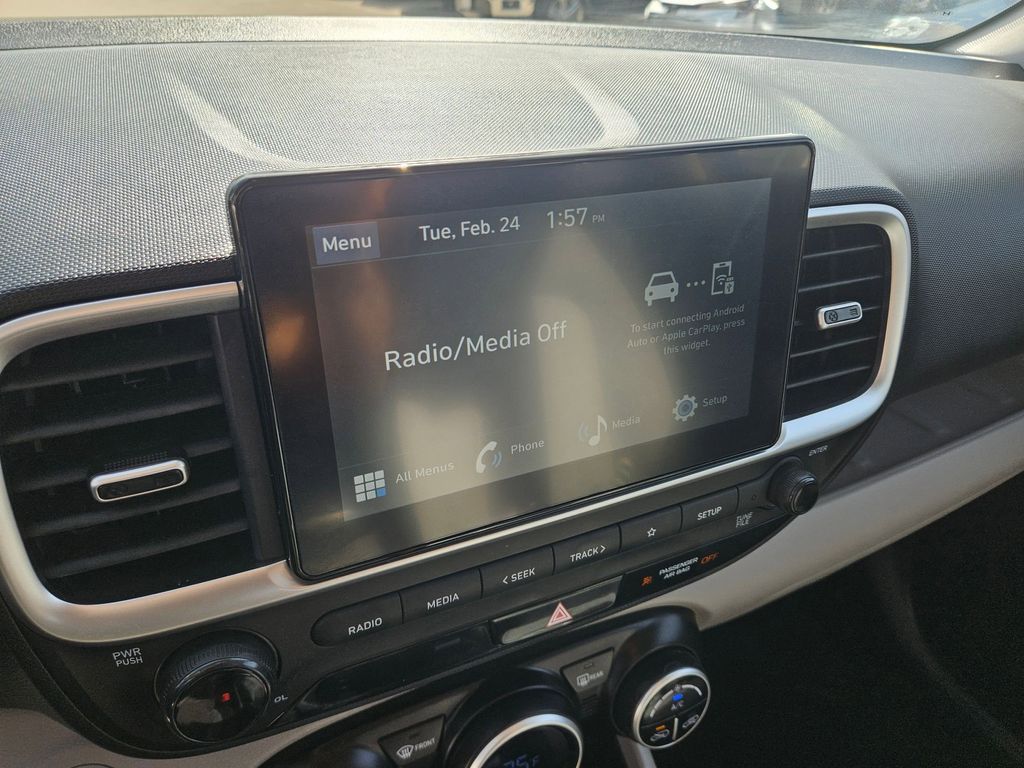 Thumbnail: 2025 Hyundai Venue - 21