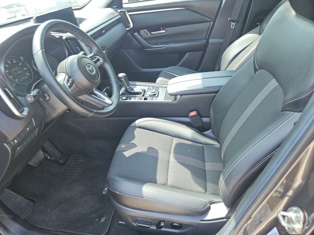 Thumbnail: 2025 Mazda CX-50 - 11