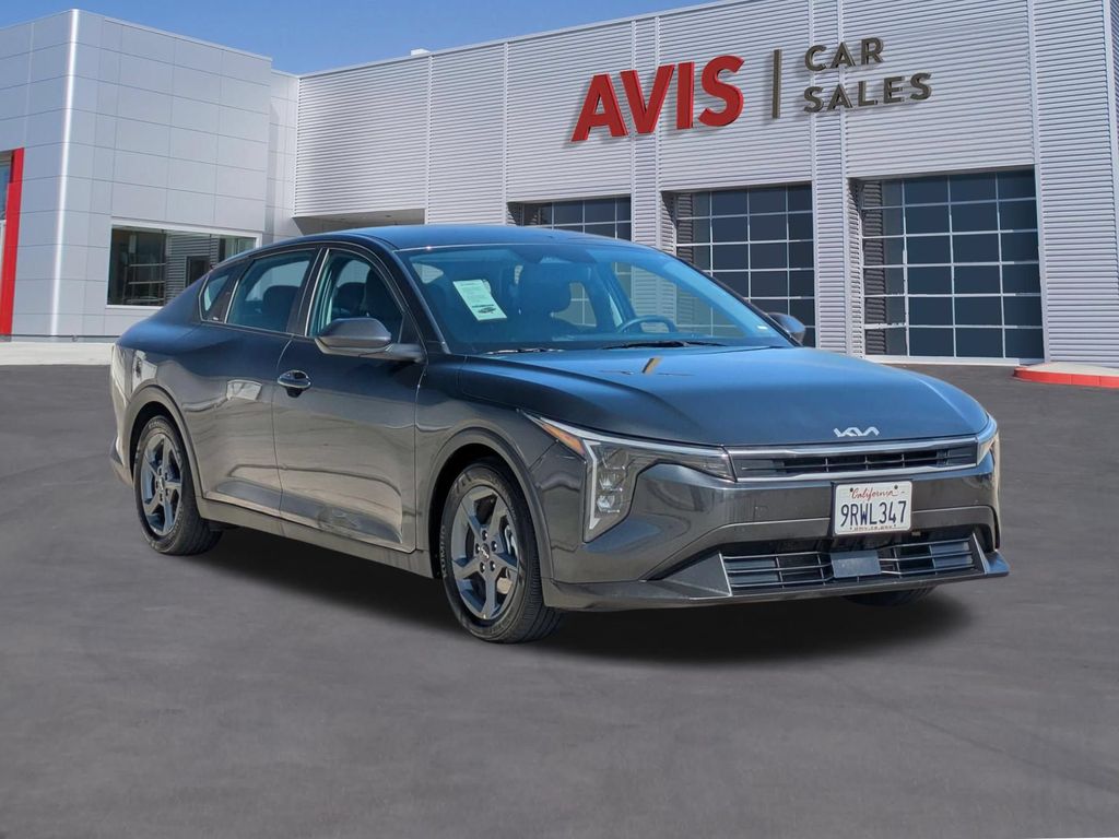 Thumbnail: 2025 Kia K4 - 3