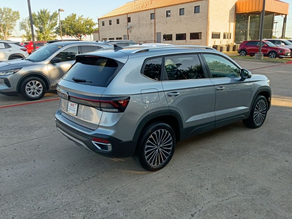 Thumbnail: 2025 Volkswagen Taos - 7