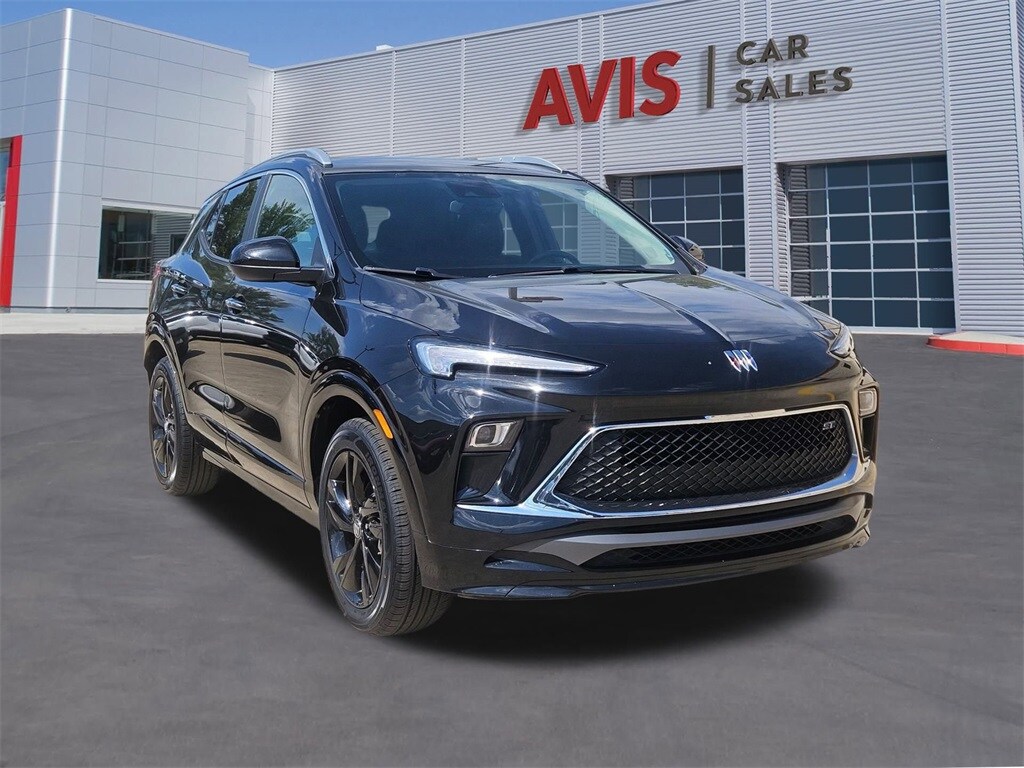 2024 Buick Encore GX Sport Touring photo 3
