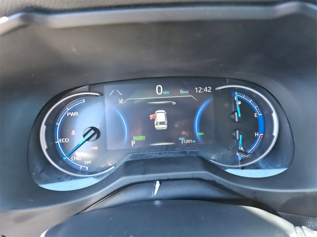 Thumbnail: 2025 Toyota RAV4 - 19