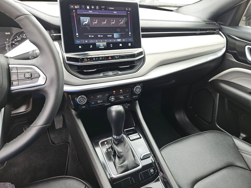 Thumbnail: 2025 Jeep Compass - 20