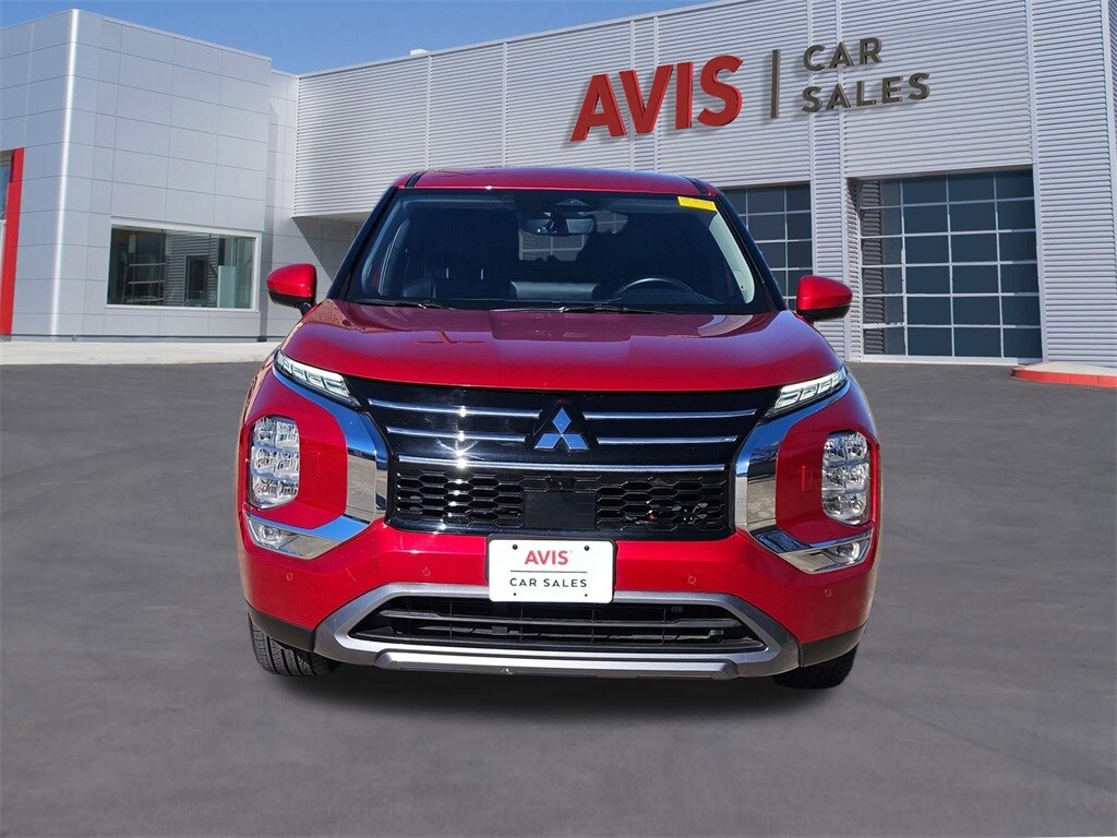 Thumbnail: 2025 Mitsubishi Outlander - 10