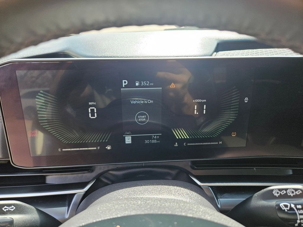 Thumbnail: 2025 Kia Carnival - 19